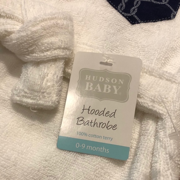 Hooded Bath Robe - Picture 2 of 2